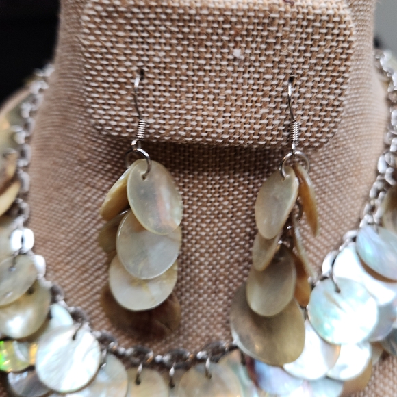 MOP Silver Earrings and Necklace Duo - Picture 4 of 7